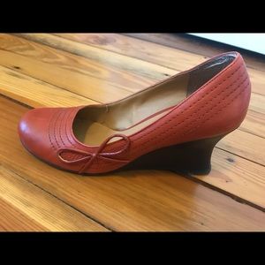 Two Lips burnt orange wedge heels Sz 9
